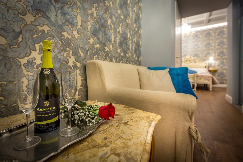 Relais Twelve B&B ฟลอเรนซ์ ภายนอก รูปภาพ