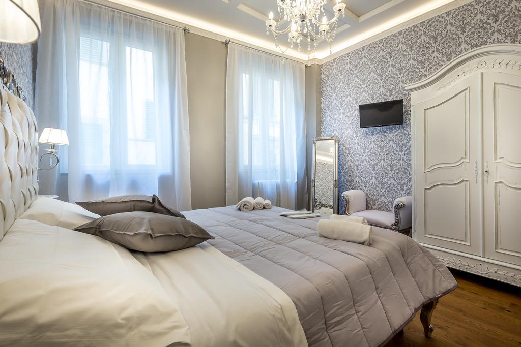 Relais Twelve B&B ฟลอเรนซ์ ภายนอก รูปภาพ