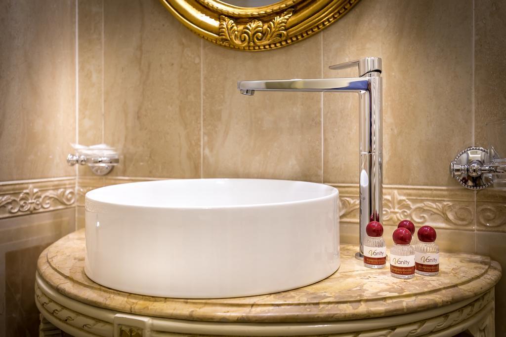 Relais Twelve B&B ฟลอเรนซ์ ภายนอก รูปภาพ