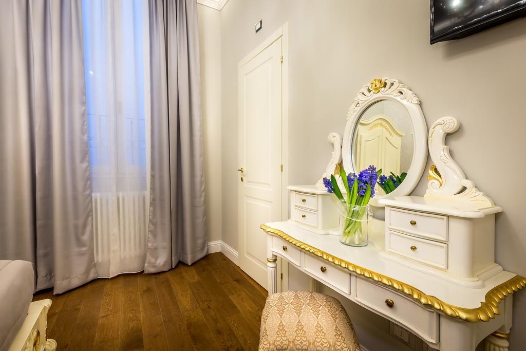Relais Twelve B&B ฟลอเรนซ์ ภายนอก รูปภาพ